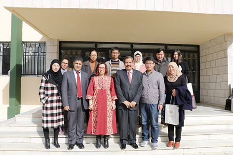 زيارة وفد صيني من طلبة وأساتذة للمجمع
