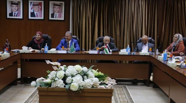 المجمع يوقّع مذكرة تفاهم مع دائرة المكتبة الوطنية