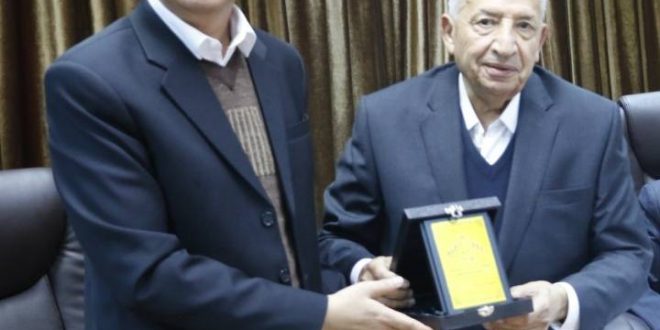 وفد من جامعة رادين انتان الأندونيسيّة يزور المجمع